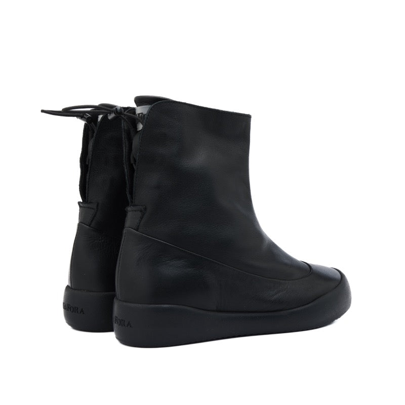 KEEPS DENVER BLACK