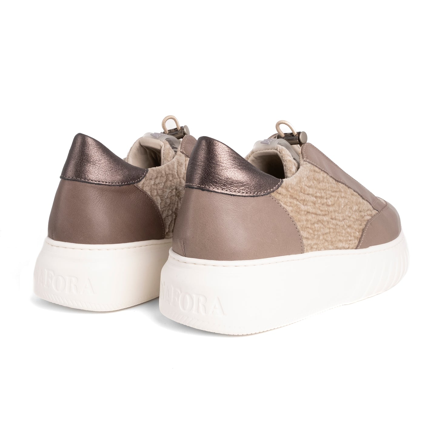 IVOR DENVER PECAN