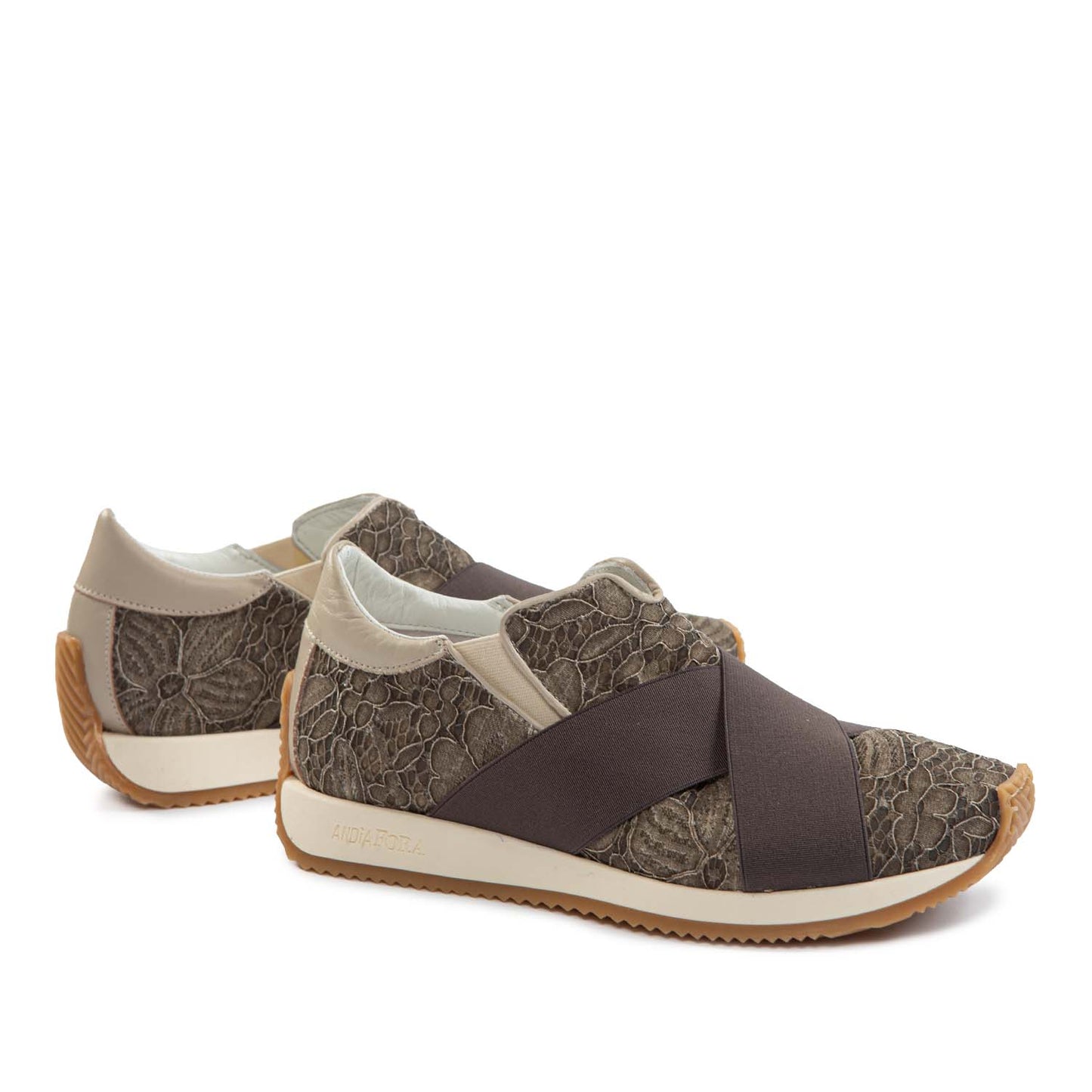 ATIK  FLOWER TAUPE CR