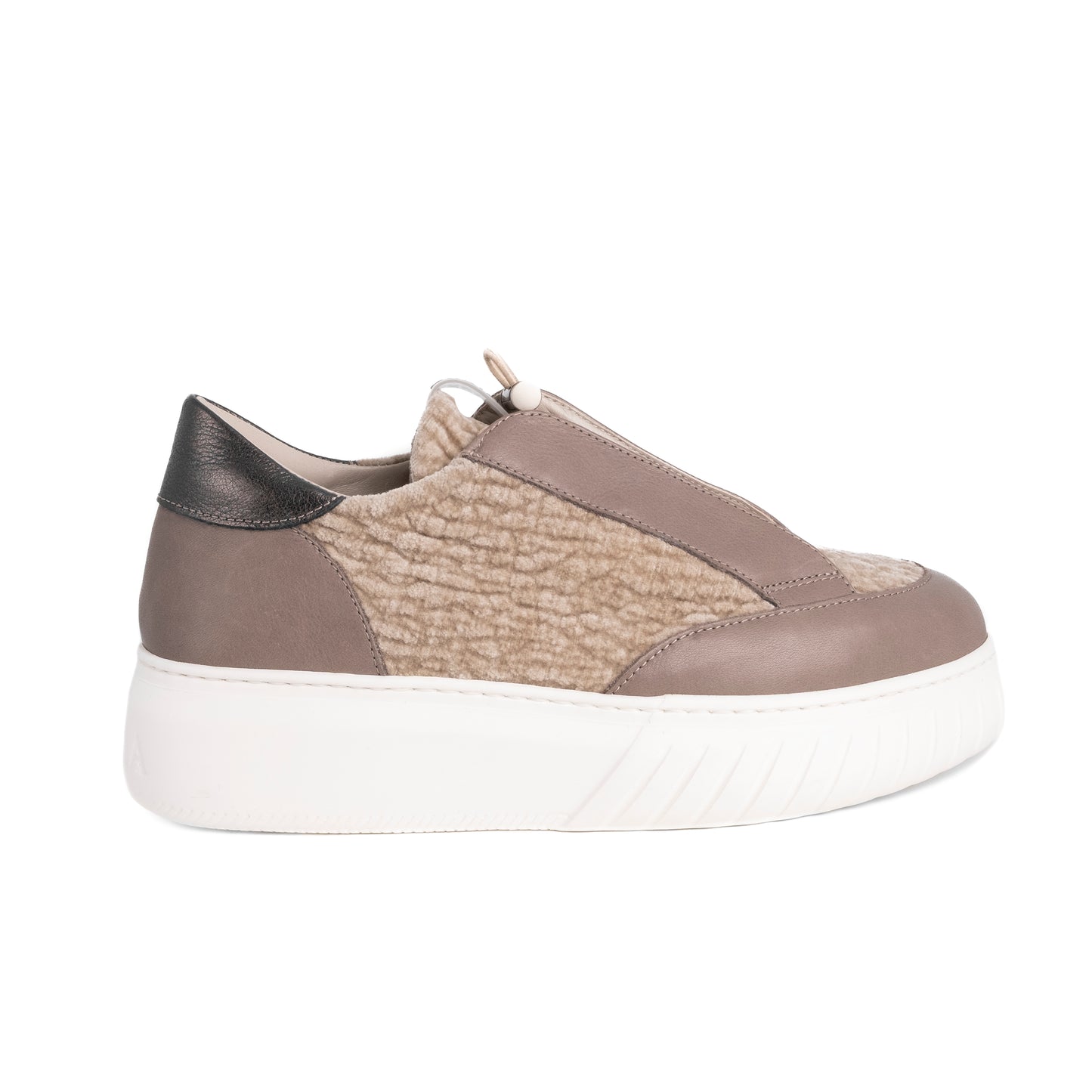 IVOR DENVER PECAN