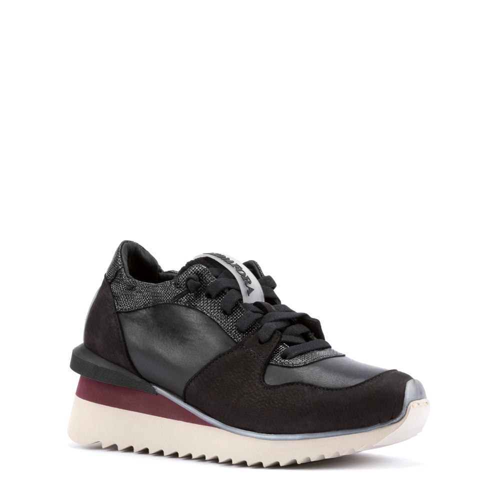 RUFFLE WDG BLACK